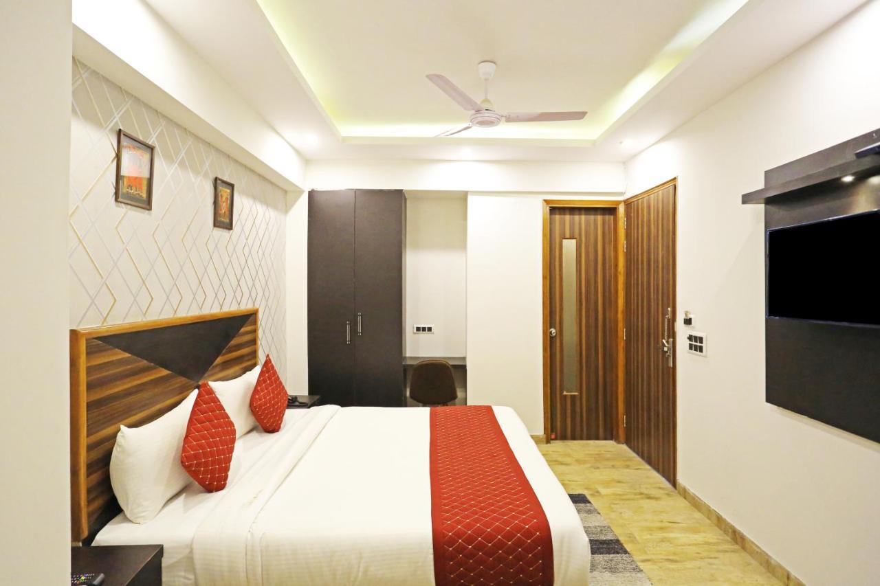 Hotel La Casa Delhi Airport Ню Делхи Екстериор снимка