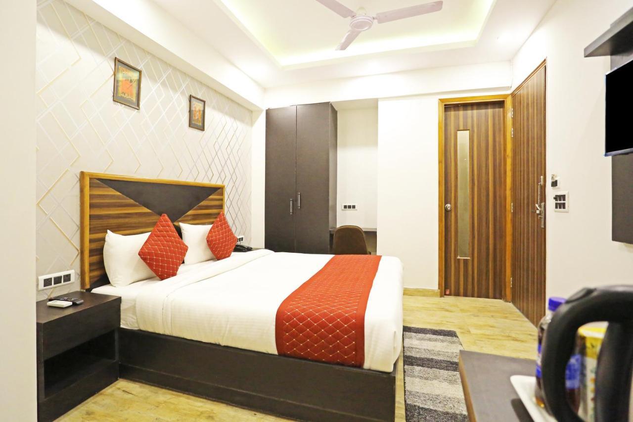 Hotel La Casa Delhi Airport Ню Делхи Екстериор снимка