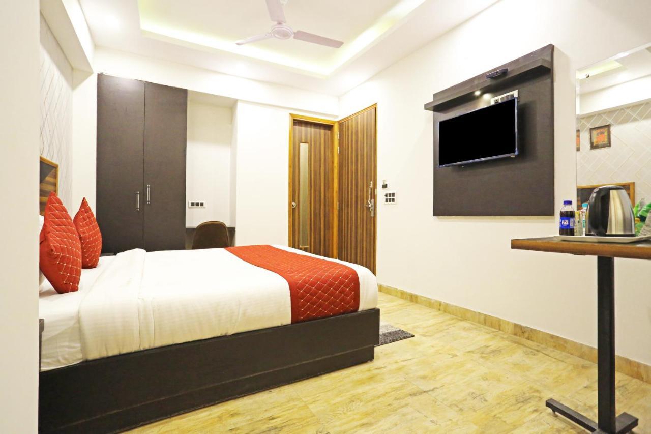 Hotel La Casa Delhi Airport Ню Делхи Екстериор снимка