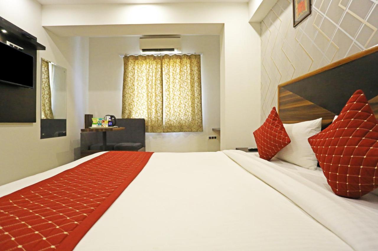 Hotel La Casa Delhi Airport Ню Делхи Екстериор снимка