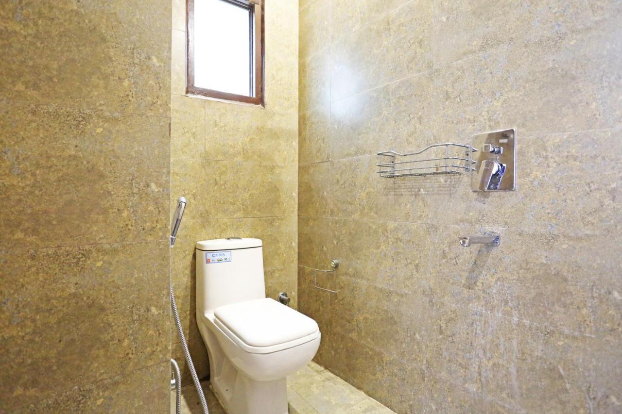 Hotel La Casa Delhi Airport Ню Делхи Екстериор снимка