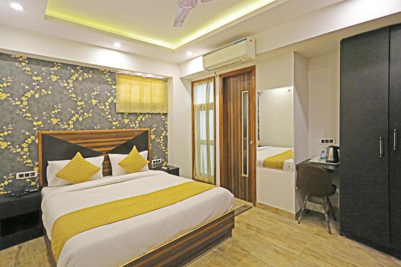 Hotel La Casa Delhi Airport Ню Делхи Екстериор снимка