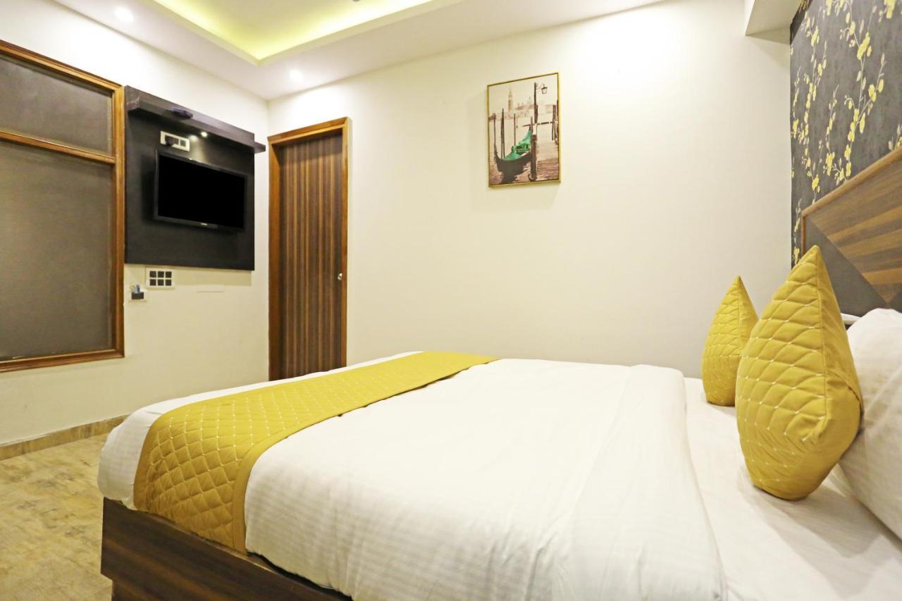 Hotel La Casa Delhi Airport Ню Делхи Екстериор снимка