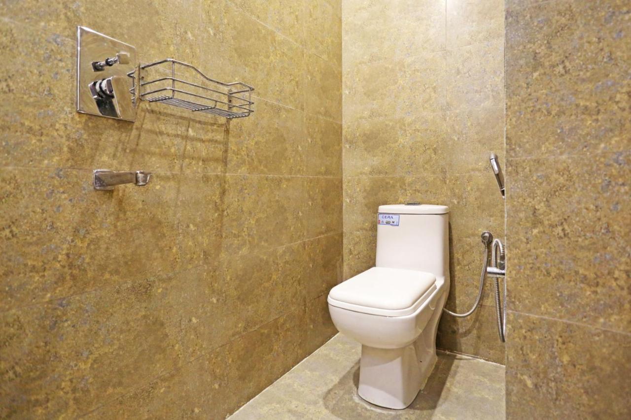 Hotel La Casa Delhi Airport Ню Делхи Екстериор снимка